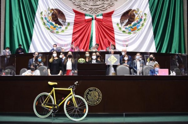 El derecho a la movilidad va a la Constitución en México